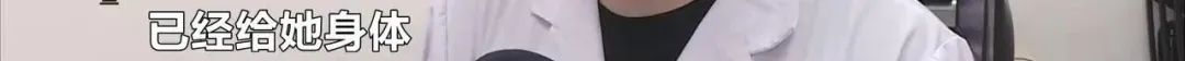DƬ